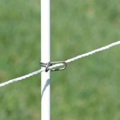 Gallagher Quick Clip For 3/8″ Fiberglass Posts #A636